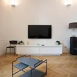 Sinonda Luxury * מאיורי